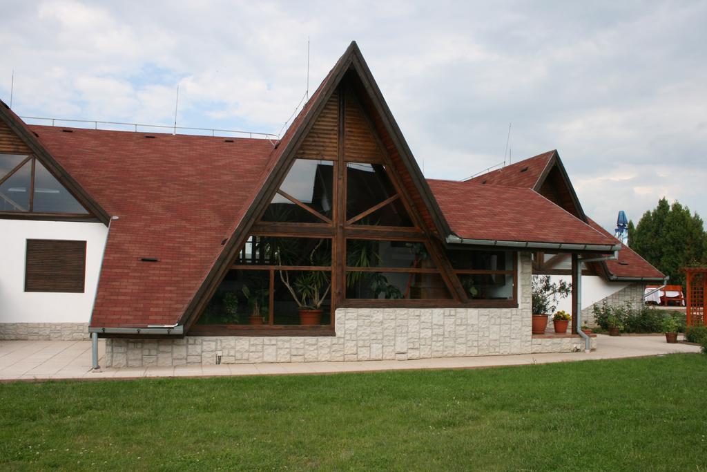 Drumul Dragostei Vintu De Jos Экстерьер фото